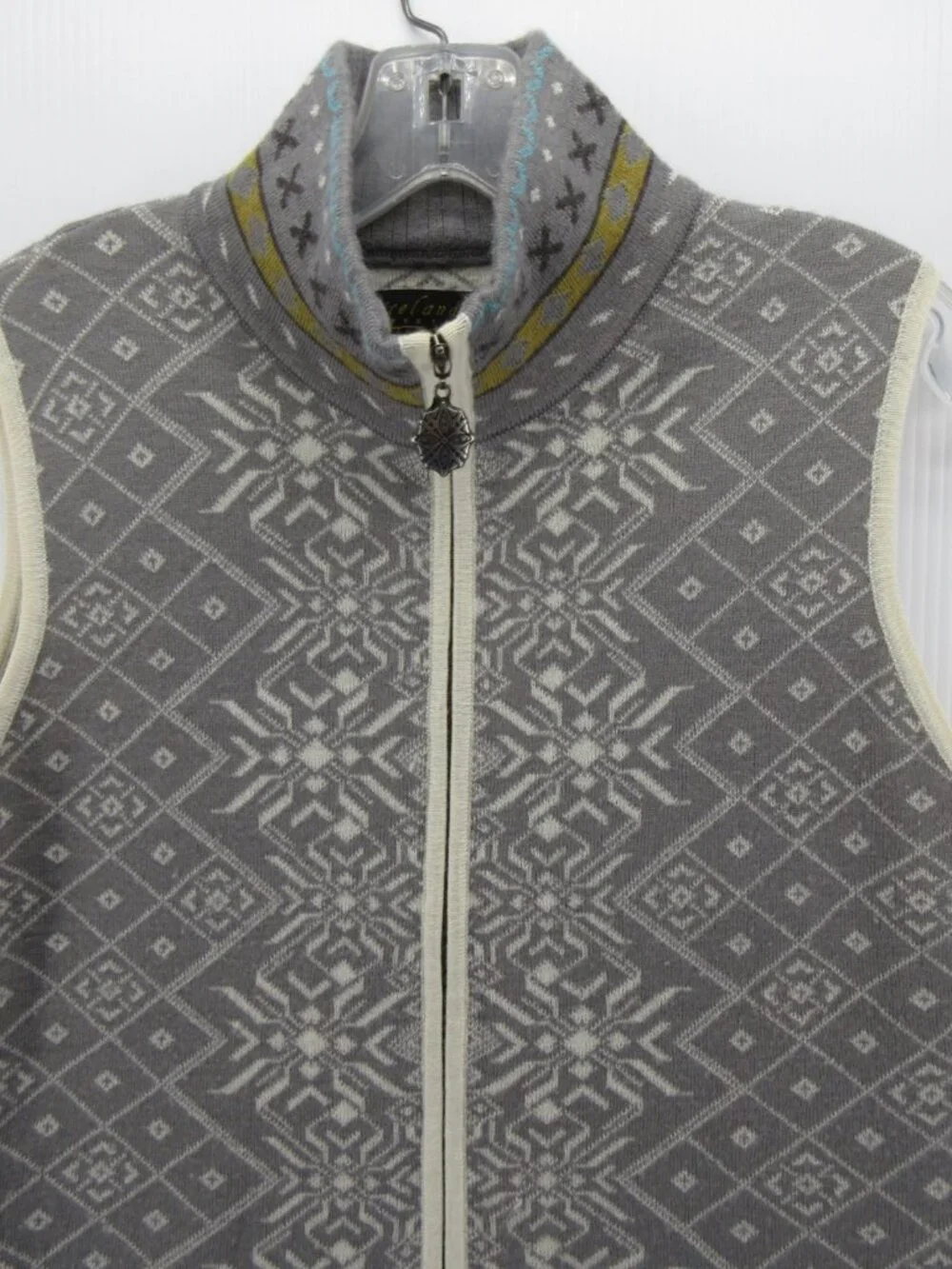 Icelandic Design Sweater Medium Wool Vest Cardigan Nordic Snowflake - Picture 2 of 11
